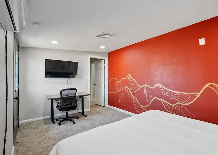 12 Minutes From Downtown - 1 Bedroom Phoenix